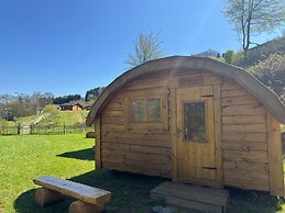Eifelhutte auf dem Campingpark