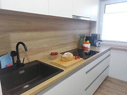 mrhomeapartments-Limba