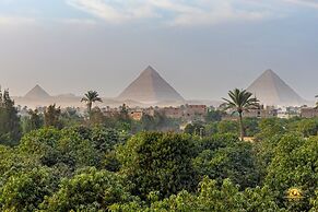 Solis pyramids view hotel