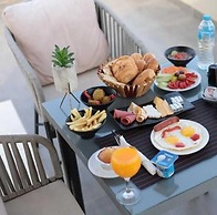 Solis pyramids view hotel