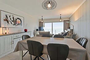 Apartment in Blankenberge With Sea Views