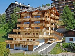 Apartment in Central Location With Views