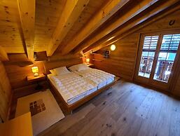 Apartment in Central Location With Views