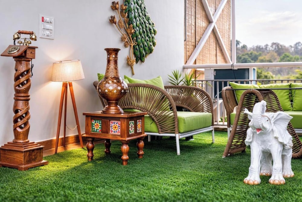 The Golden View Farm & Resort