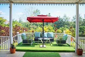 The Golden View Farm & Resort
