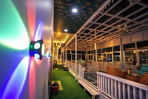 The Golden View Farm & Resort
