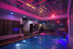 The Golden View Farm & Resort