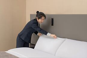 Guizhou Fengrun Karst Hotel