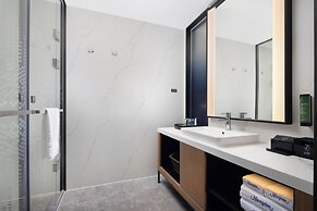 Hampton by Hilton Guangzhou Xintang Railway Station