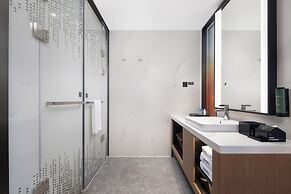 Hampton by Hilton Guangzhou Xintang Railway Station