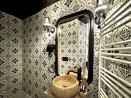 Chateau D'Amour Luxury Boutique