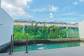 Retro Pool Villa at Puchong by HCK