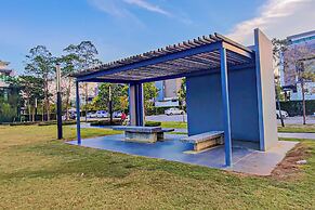 Retro Pool Villa at Puchong by HCK
