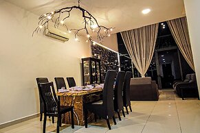 Retro Pool Villa at Puchong by HCK