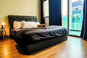 Retro Pool Villa at Puchong by HCK