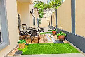 Modern Home at Kajang by HCK