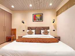 Hotel New Gayatri Near Prem Mandir