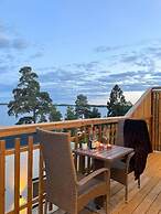 Two Lakefront Villas with Hot Tub & Dock