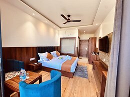 Hotel Sky Heaven Dalhousie