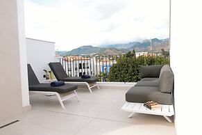 Abril Plaza Private pool