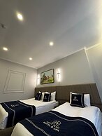 Loft Park Hotel - Airport 10 Minutes