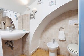 Mir Small Loft on Giulia Street