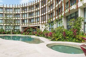 Mistiq Gardens 2
