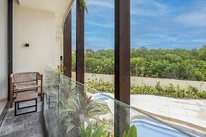 Mistiq Gardens 2