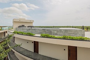 Mistiq Gardens 2