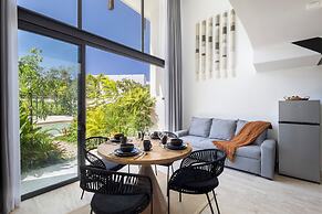 Mistiq Gardens 2