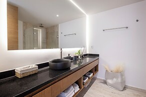 Mistiq Gardens 2