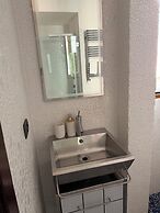 Roomito Apartments