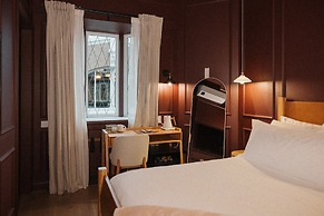Hotel Morado