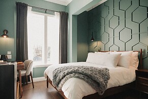 Hotel Morado