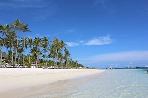 Elegant Pool-view Apartment Near Punta Cana Beach