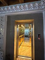 Mehrob Hotel