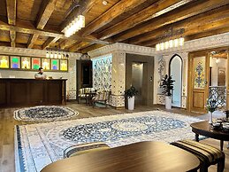 Mehrob Hotel