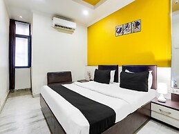 Deluxe Hotel Gaurav Palace