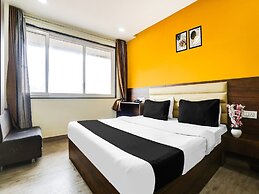 Deluxe Hotel Gaurav Palace