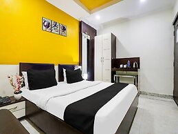 Deluxe Hotel Gaurav Palace