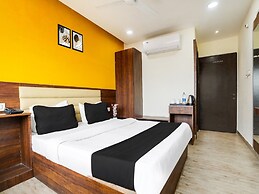 Deluxe Hotel Gaurav Palace