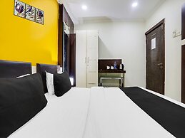 Deluxe Hotel Gaurav Palace