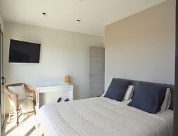 Gorgeous Mansion for 6 in Barjac
