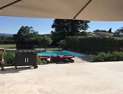 Gorgeous Mansion for 6 in Barjac