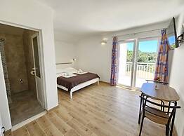 Adriatic Guesthouse Balota With Shared Pool
