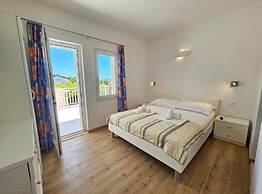 Adriatic Guesthouse Balota With Shared Pool