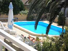 Adriatic Guesthouse Balota With Shared Pool