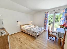 Adriatic Guesthouse Balota With Shared Pool