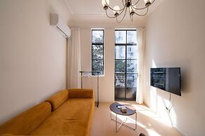 Book and Bed-Nanjing West Road