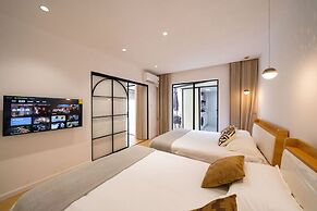 Book and Bed-Nanjing West Road